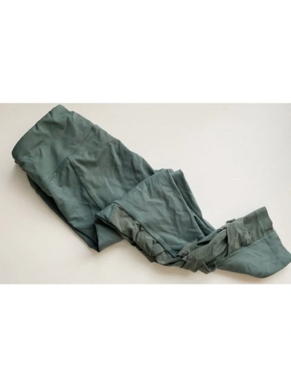 Active Life • Sage Green Criss Cross Mesh Workout Leggings